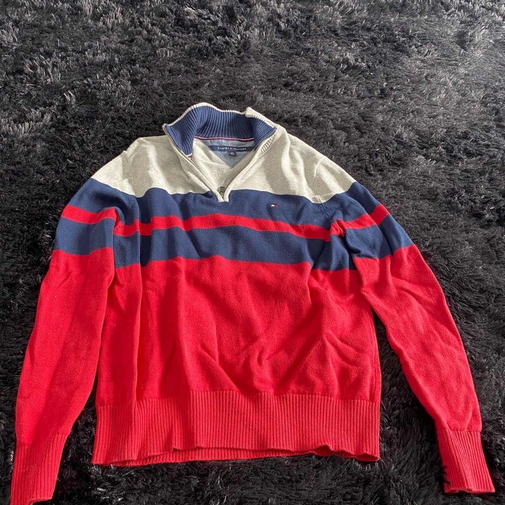 Tommy Hilfiger men’s small half zip sweater
